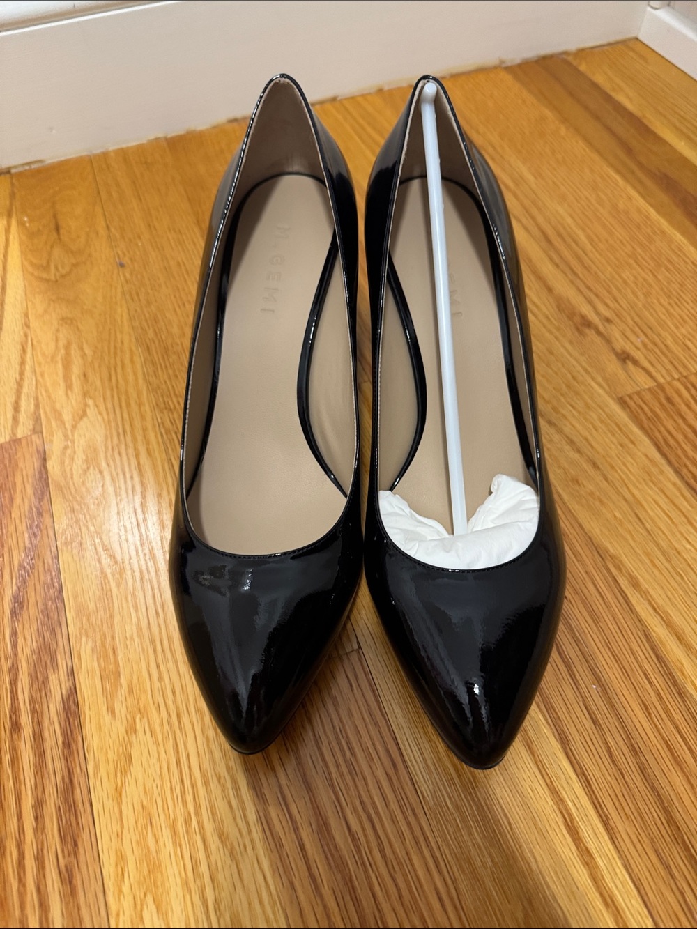Classic Black Patent Block Heel Pumps for Women - Picture 4 of 5